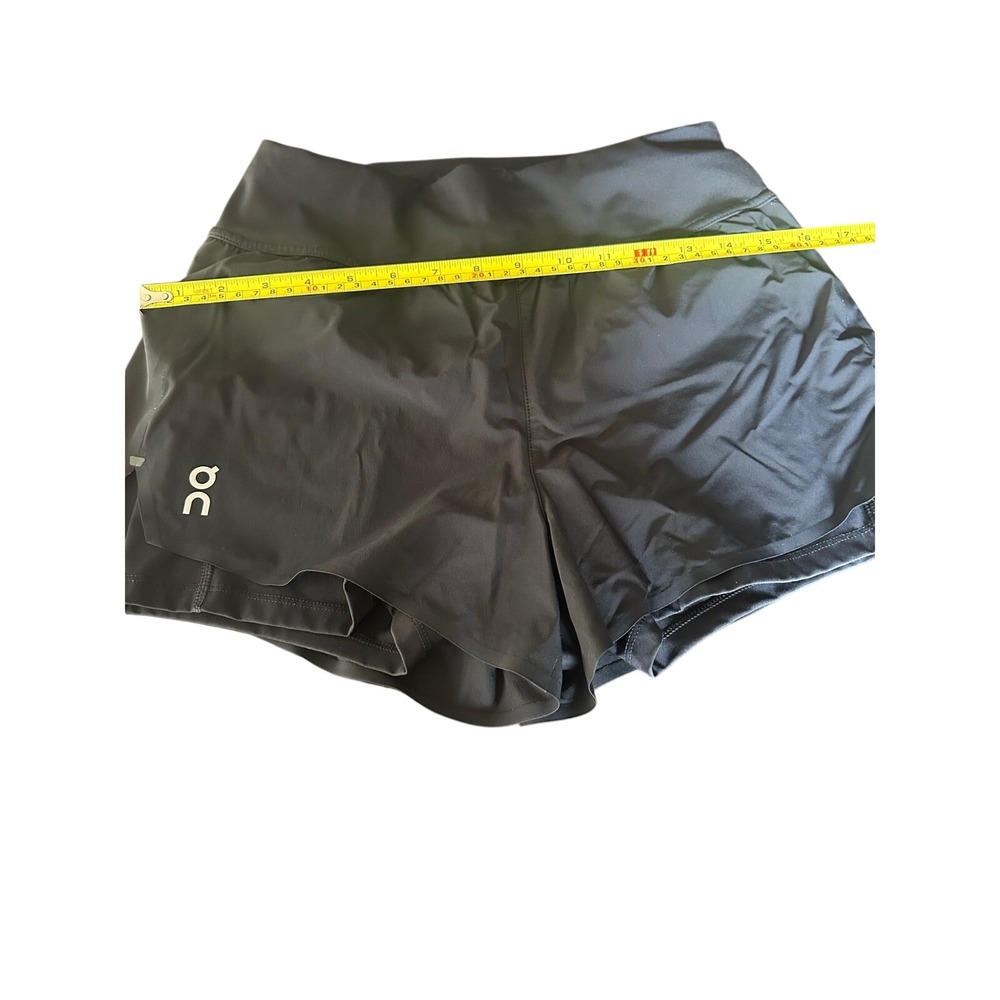 On Running Women's Running Shorts Black 2-in-1 Compression Liner XS